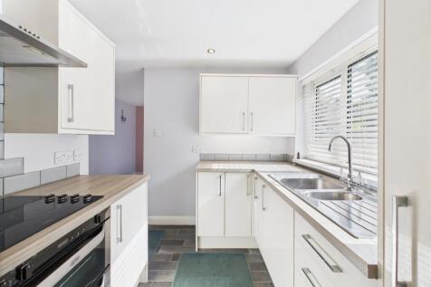 Kitchen: