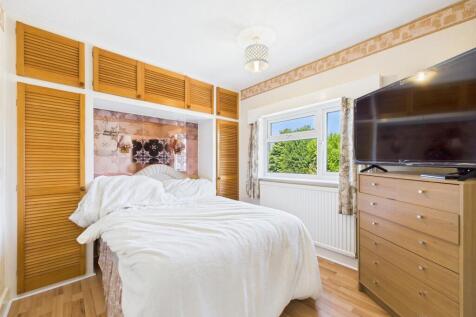 Bedroom:
