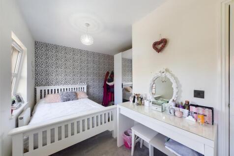 Bedroom: