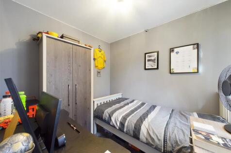 Bedroom: