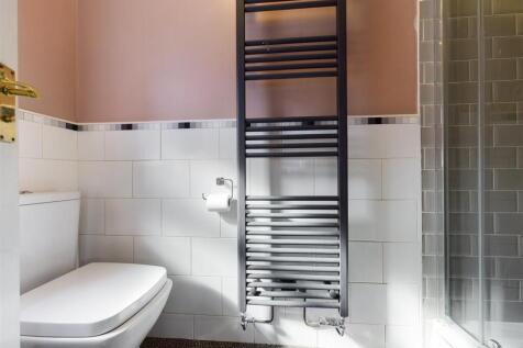 Ensuite:
