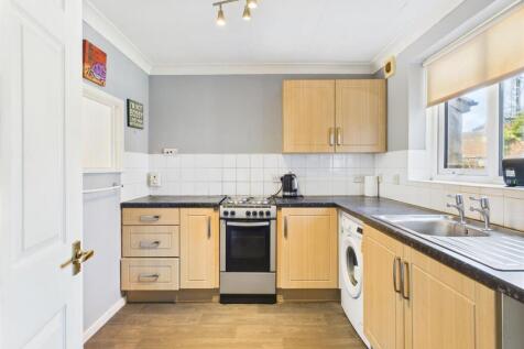 Kitchen: