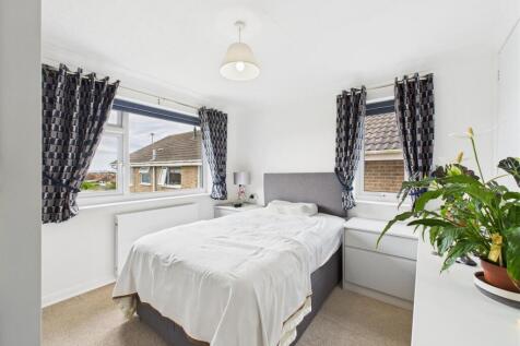 Bedroom: