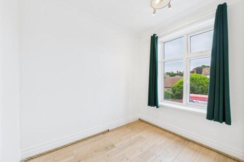 Bedroom:
