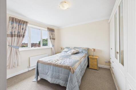 Bedroom: