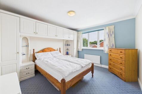 Bedroom: