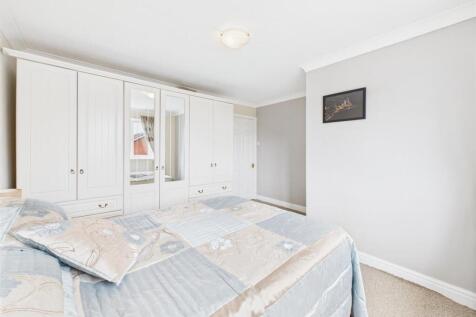 Bedroom: