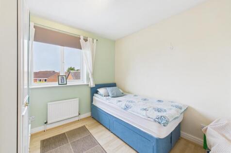 Bedroom: