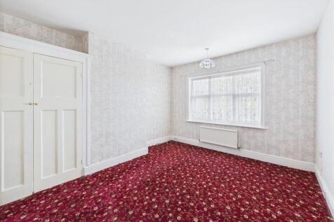 Bedroom: