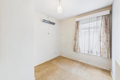 Bedroom: