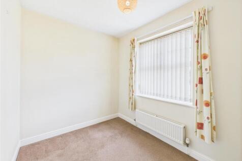 Bedroom: