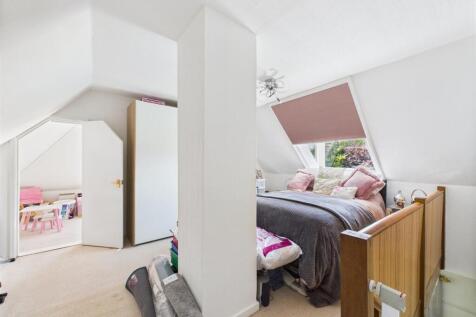 Bedroom: