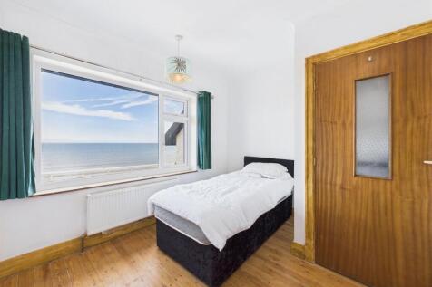 Bedroom: