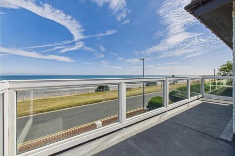 Outer balcony: