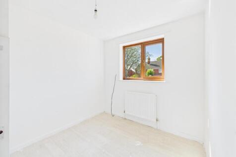 Bedroom: