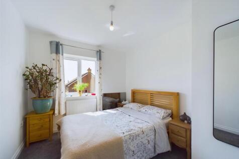 Bedroom: