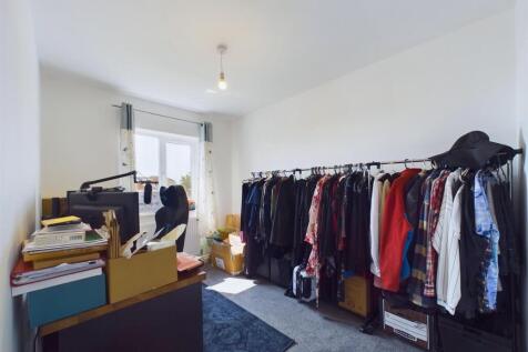 Bedroom: