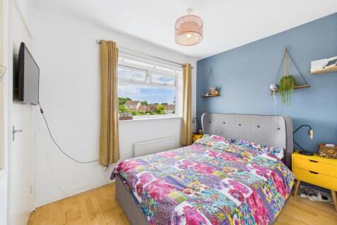 Bedroom: