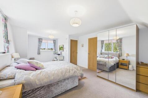 Bedroom: