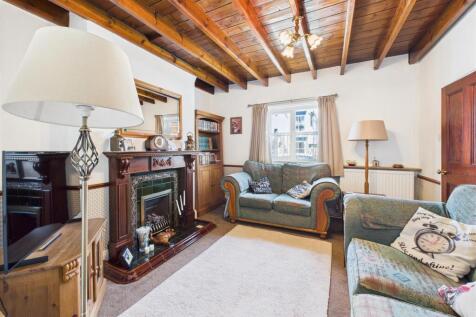 Lounge: