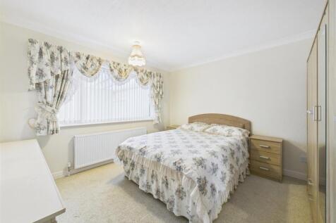 Bedroom: