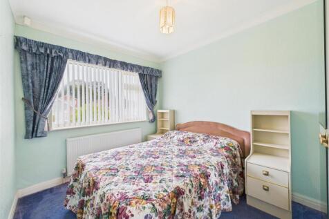 Bedroom: