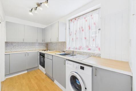 Kitchen: