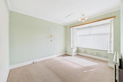 Bedroom: