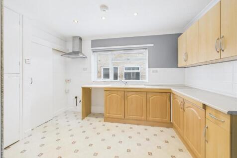 Kitchen: