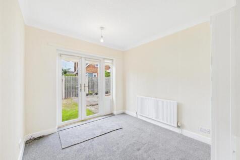 Bedroom: