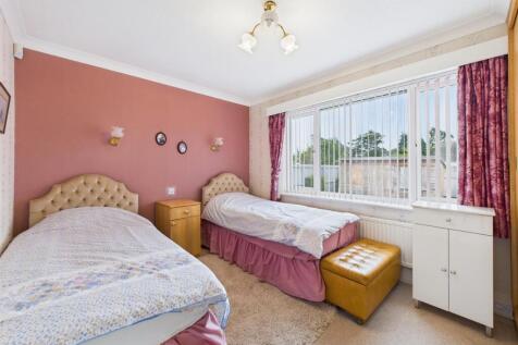 Bedroom: