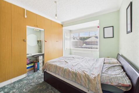 Bedroom: