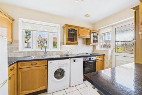 Kitchen: