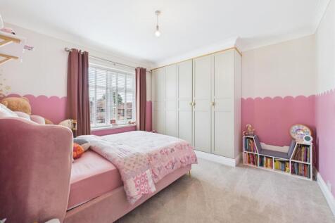 Bedroom: