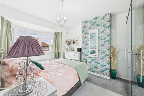 Bedroom:
