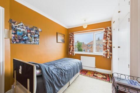 Bedroom: