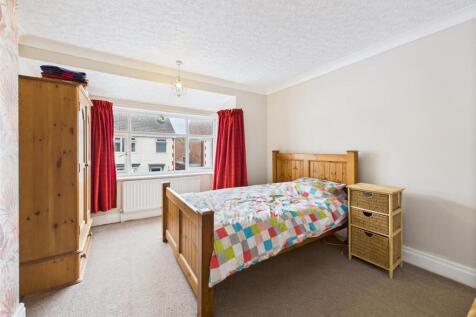 Bedroom: