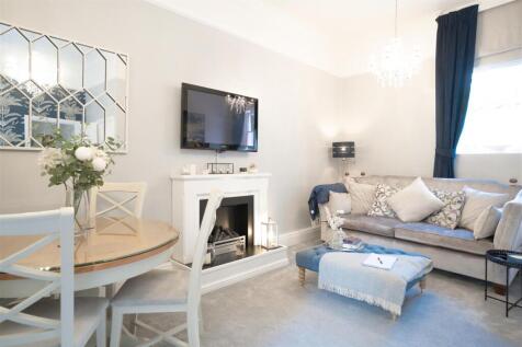 Lounge/diner: