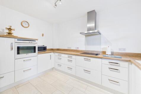Kitchen: