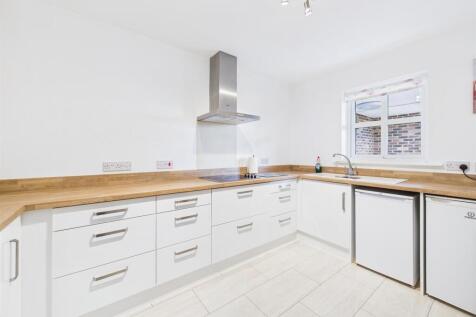 Kitchen: