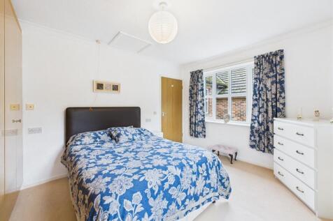 Bedroom: