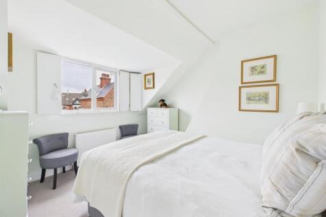 Bedroom: