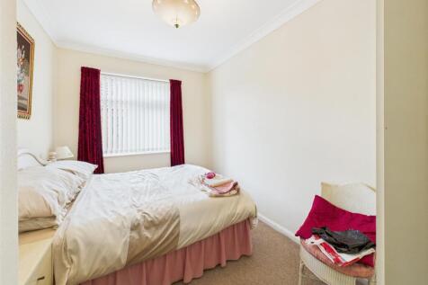 Bedroom: