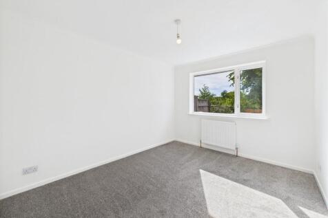 Bedroom: