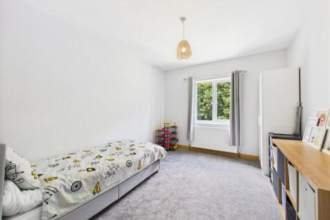 Bedroom: