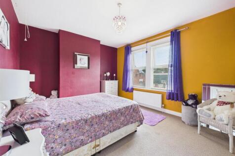 Bedroom: