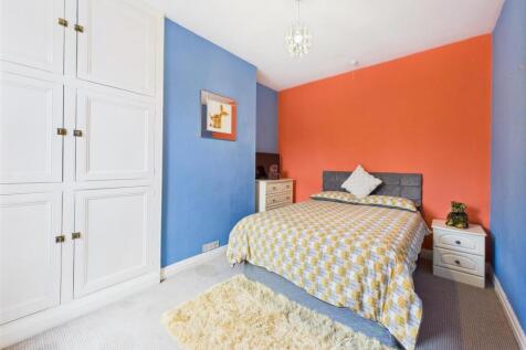 Bedroom: