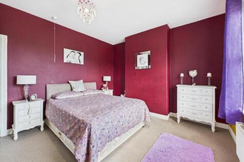 Bedroom: