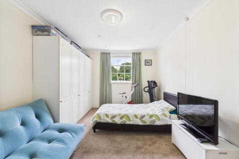 Bedroom:
