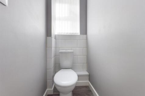 WC:
